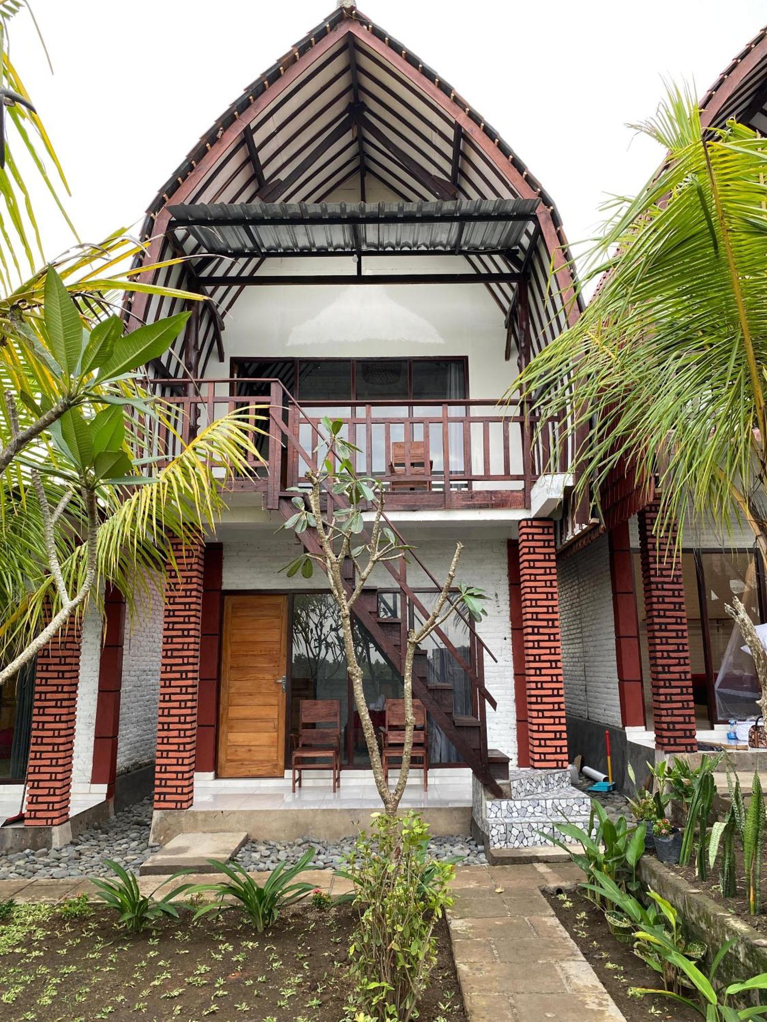 Alen'S Stay&Surf Airsatang Exterior foto